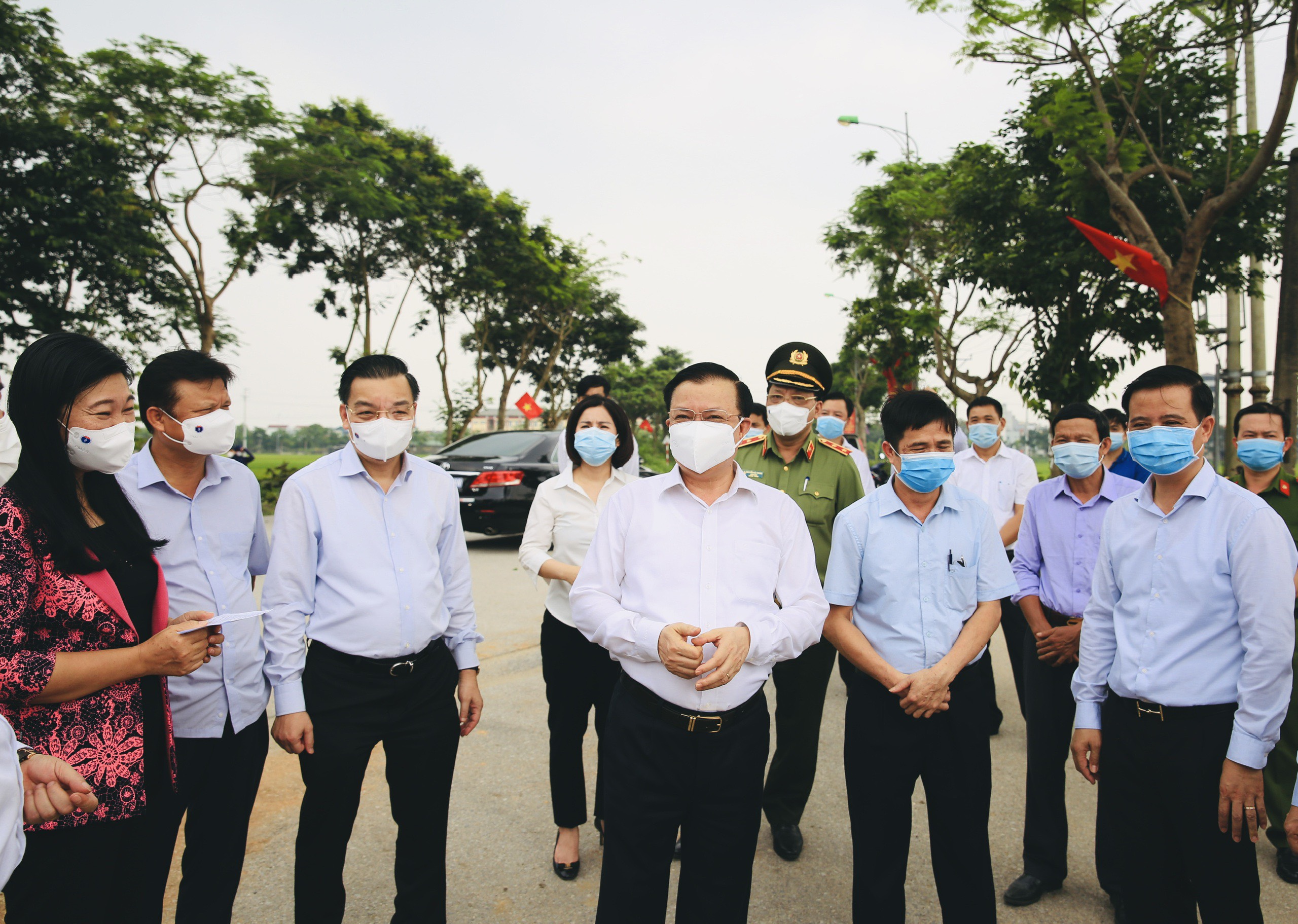 Hà Nội quyết tâm hoàn thành xuất sắc “nhiệm vụ kép”